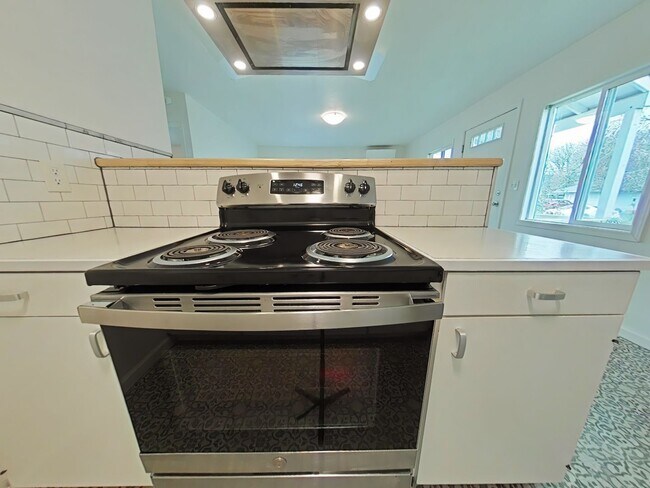 Foto del edificio - 2 Bedroom Duplex ~ Close to 9th Street