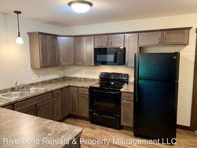 Foto del edificio - 114-116 Hickory Ln