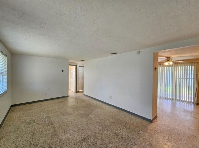 Foto del edificio - 4122 Kibler Ln