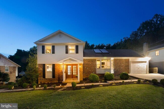 Building Photo - 8121 Briar Creek Dr