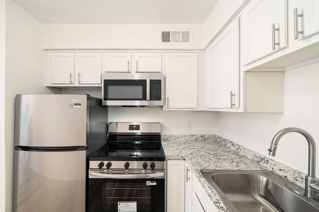 Building Photo - 1012 Gill Ct