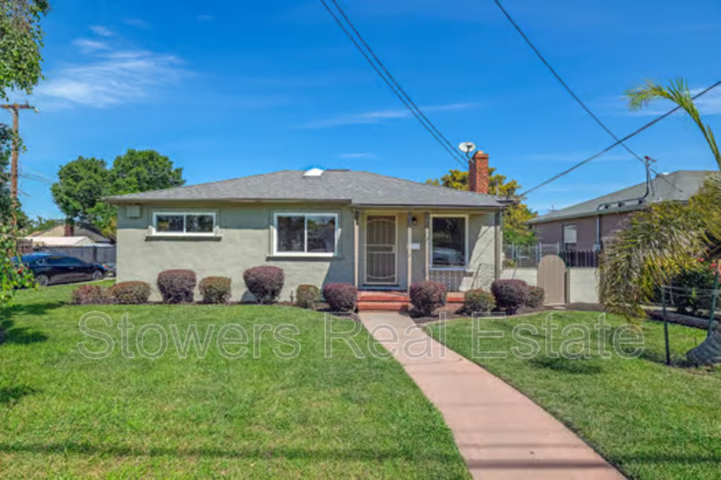 Primary Photo - 808 E Lewelling Blvd