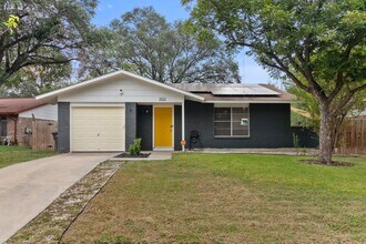 Building Photo - 7430 Saddlewood St