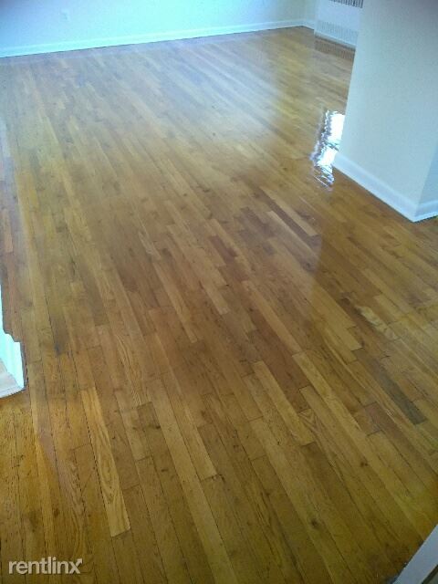 Building Photo - 16224 Crocheron Ave