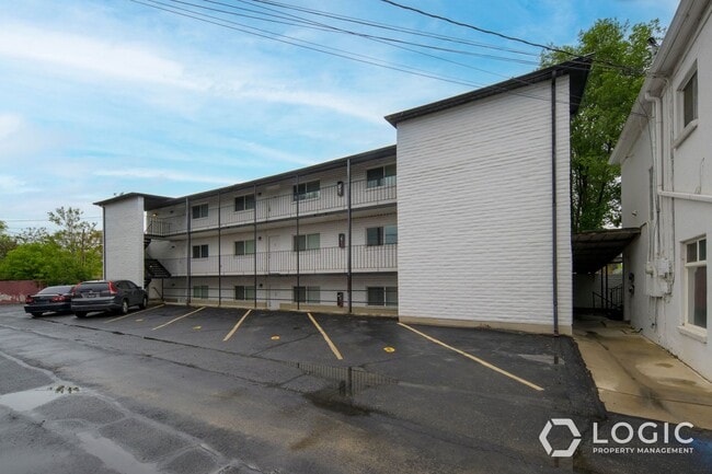 Building Photo - 138 S 300 W