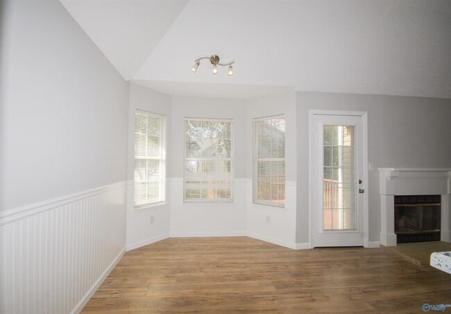Building Photo - 101 Rebecca Pines Dr