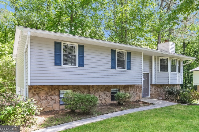 Building Photo - 1576 Ember Cir SW