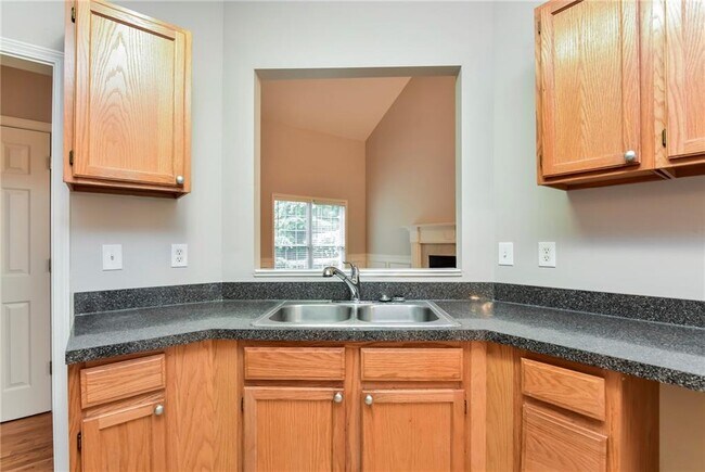 Building Photo - 4318 Welbron Dr