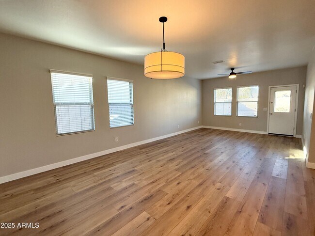 Building Photo - 2720 E Omega Dr