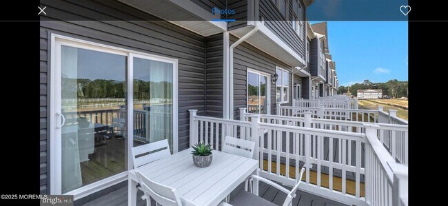 Foto del edificio - 10 Baybreeze Dr