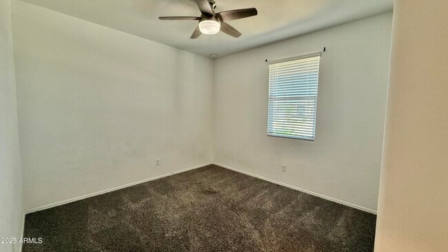 Building Photo - 1137 W Chimes Tower Dr