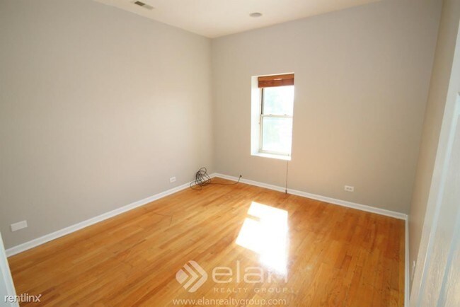 Building Photo - 1320 N Mohawk St
