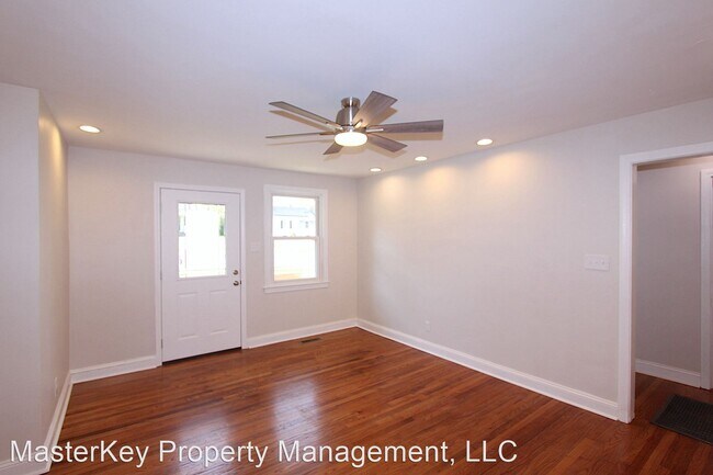 Building Photo - 2 br, 1 bath House - 2128 Milburnie Rd