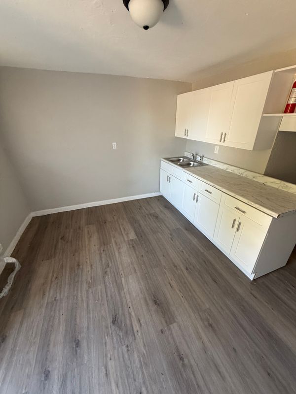Foto del edificio - 656 SW Avenue C