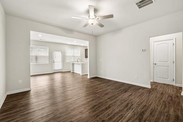 Foto del edificio - 292 Whitetail Cir