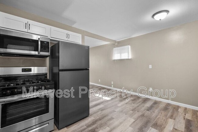 Building Photo - 5 Boles Ave