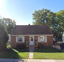 Building Photo - 733 Lincoln St