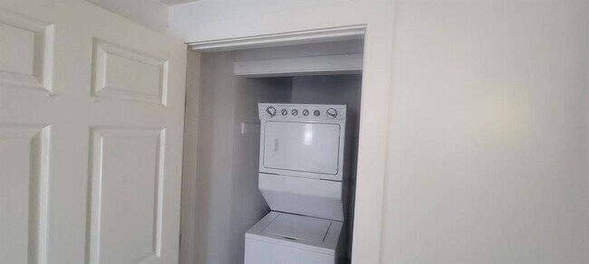 Foto del edificio - 809 Avenue H