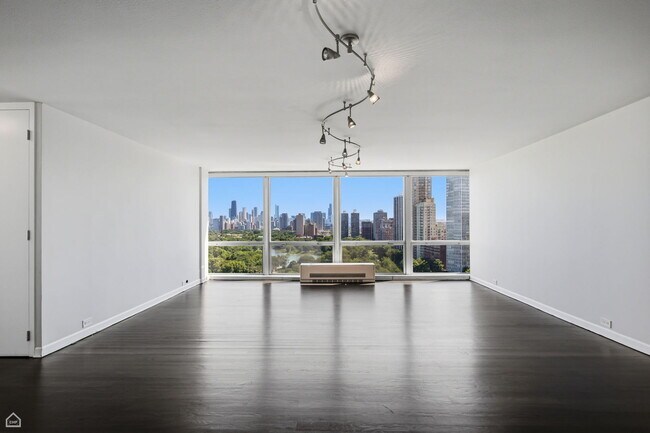 Foto del edificio - 330 W Diversey Pkwy