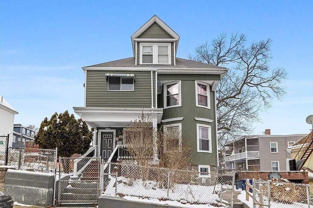 Primary Photo - 31 Bullard St