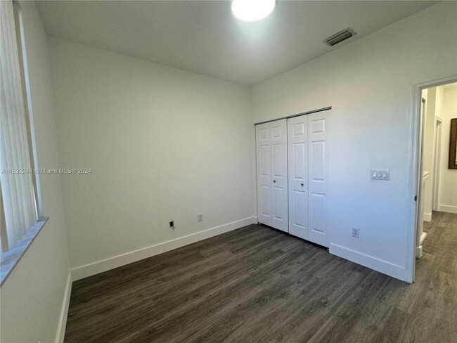 Foto del edificio - 3 bedroom in Dania FL 33312