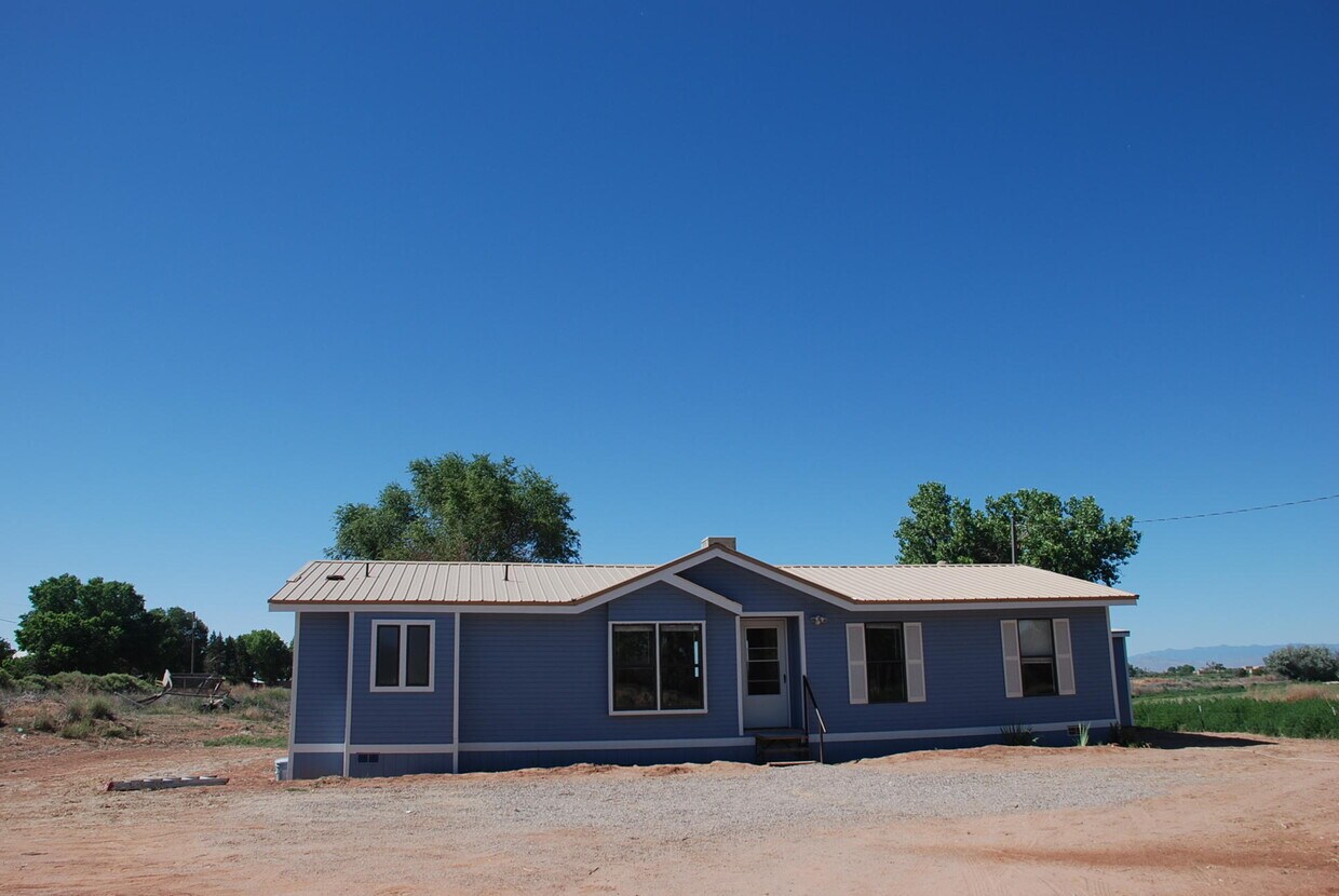 4 Las Nutrias Rd, Veguita, NM 87062 House Rental in Veguita, NM