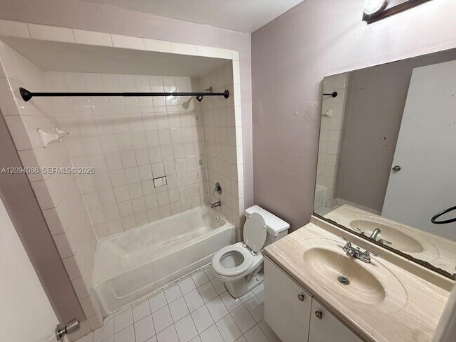 Foto del edificio - 7400 W 20th Ave
