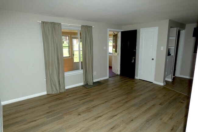 Foto del edificio - 3436 Brinway Dr
