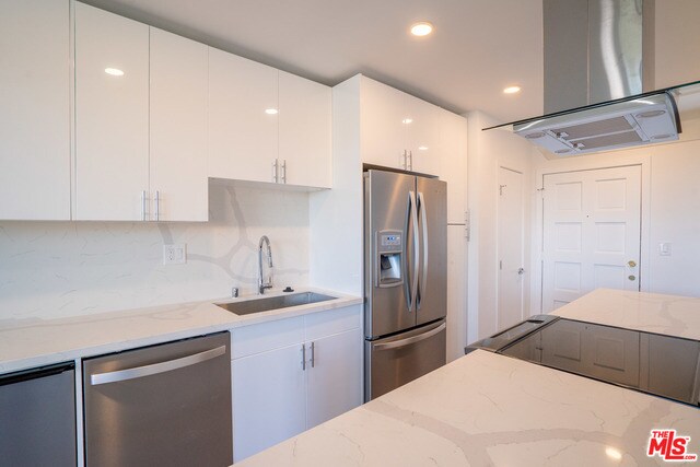 Foto del edificio - 3461 Waverly Dr