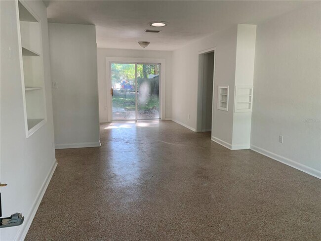 Foto del edificio - 760 Greenway Pl