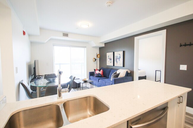 Building Photo - Sleek 2-Bedroom Suite Rent-Ready In Midtown Waterloo