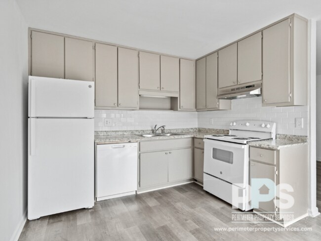 Foto del edificio - 1510-1512-1514 Pine Log Road