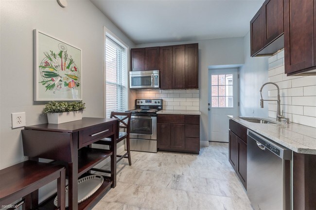 Foto del edificio - 4513 Gibson Ave