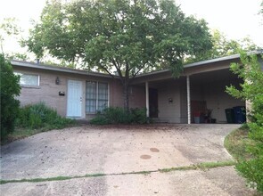 Building Photo - 2310 Rebel Rd
