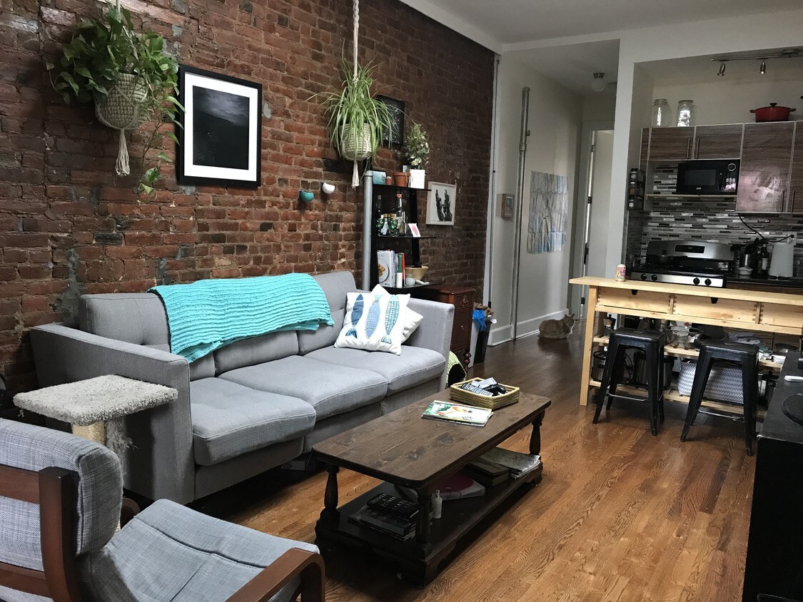 Primary Photo - 555 DeKalb Ave