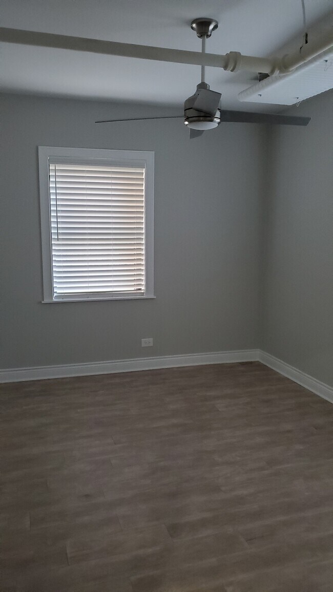 Bedroom - 7238 S Coles Ave