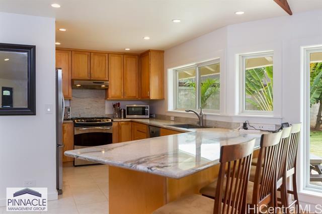 Foto del edificio - 984 Waiholo St