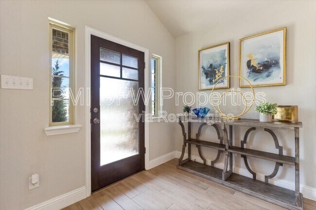 Foto del edificio - 7313 Willow Thorne Dr