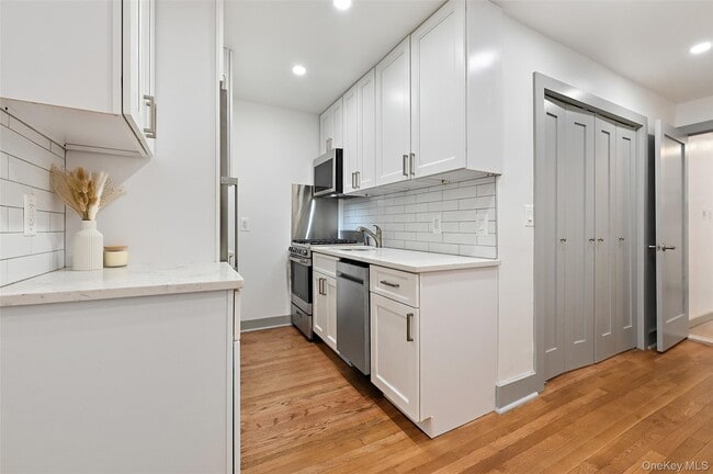 Building Photo - 5823 Fieldston Rd