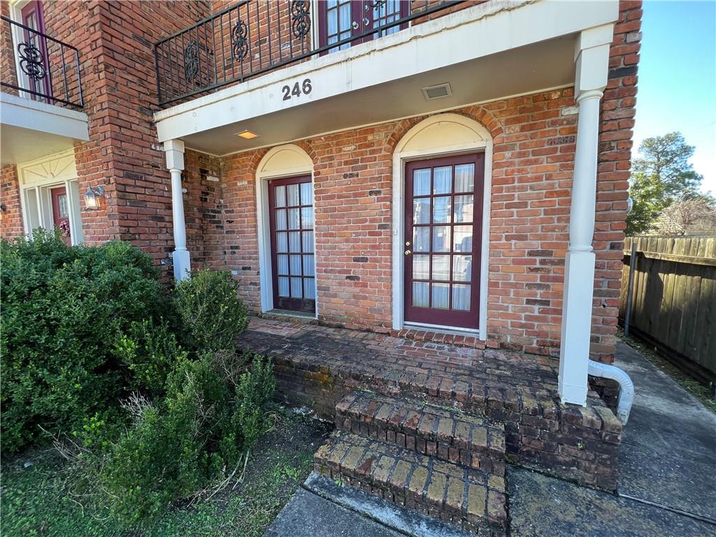 246 22nd St, New Orleans, LA 70124 Townhome Rentals in New Orleans LA