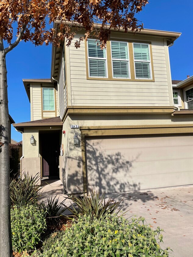 343 Jacquelyn Ln Unit Ajay, Petaluma, CA 94952 Condo for Rent in