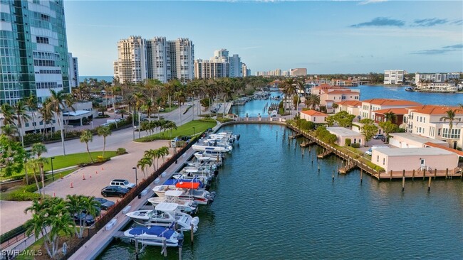 Building Photo - 4000 Gulf Shore Blvd N