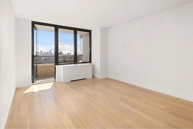 Foto del edificio - 330 E 38th St