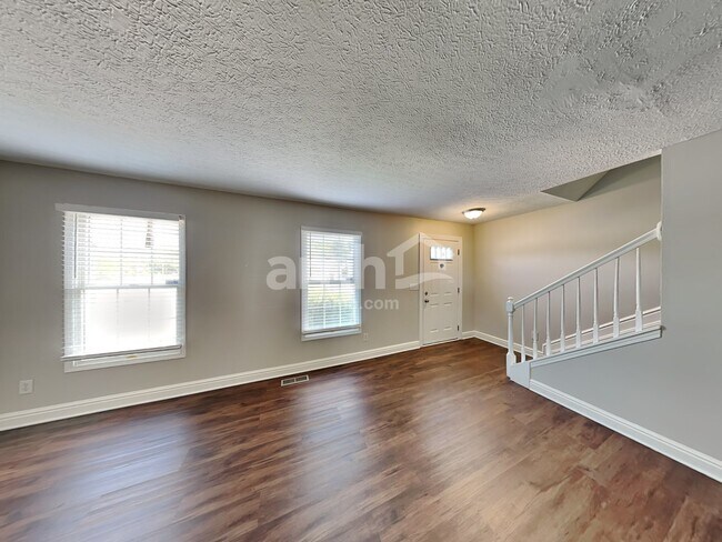 Foto del edificio - 6463 Winchester Highlands Dr