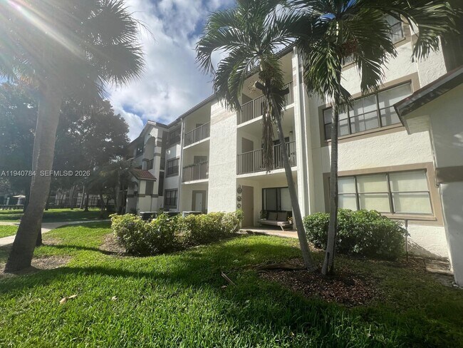 Foto del edificio - 550 S Park Rd