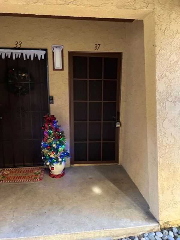 Foto del edificio - 1000 MacArthuur Blvd