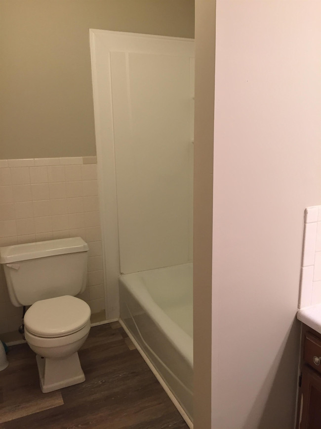 Foto del edificio - 9008 Creekside Ln NW