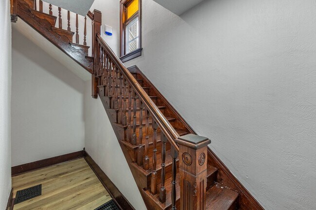 Foto del edificio - 4 Bed 3 Bath Single Family Home Available in Dayton*