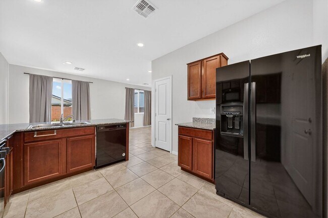 Foto del edificio - 6482 Blue Ember Ave