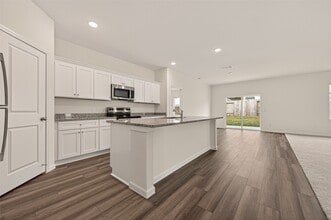 Building Photo - 31334 Gayle Prairie Oaks St